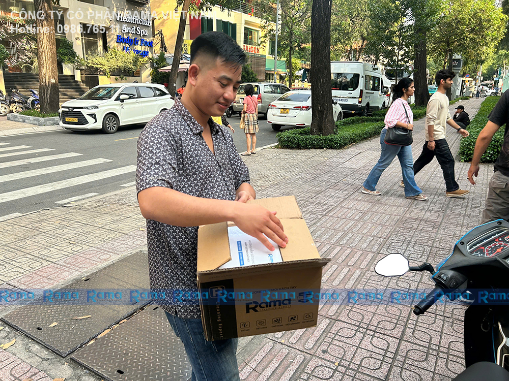 máy ozone khử mùi