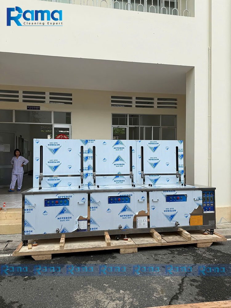 bể rửa siêu âm công nghiệp