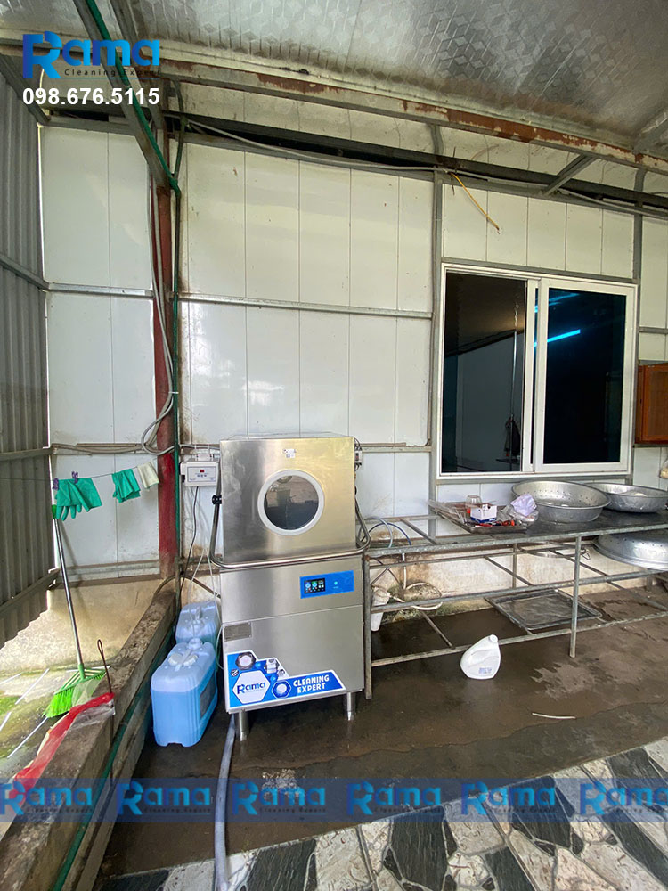 máy rửa bát công nghiệp