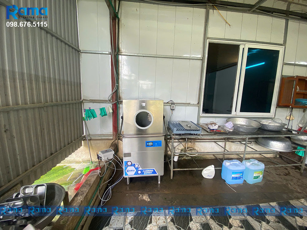máy rửa bát công nghiệp